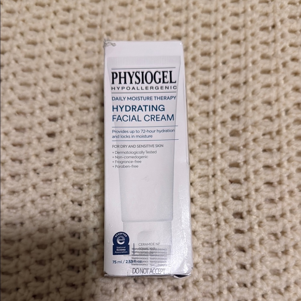 Physiogel Hydrating Facial Cream - White